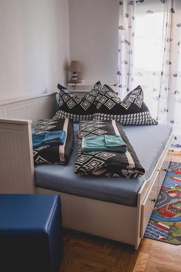 Helles 3 Schlafzimmer Apartment Zwischen Zagreb Zentrum & Natur Exteriör bild